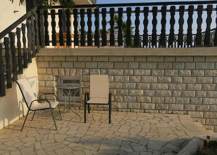 Mesic Apartment