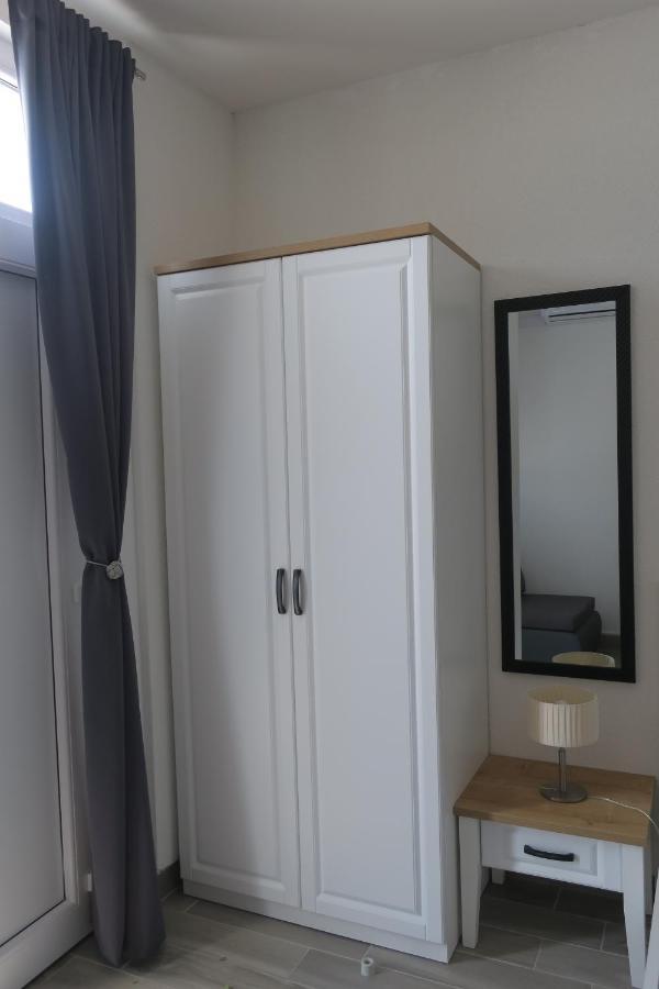 Mesic Apartment