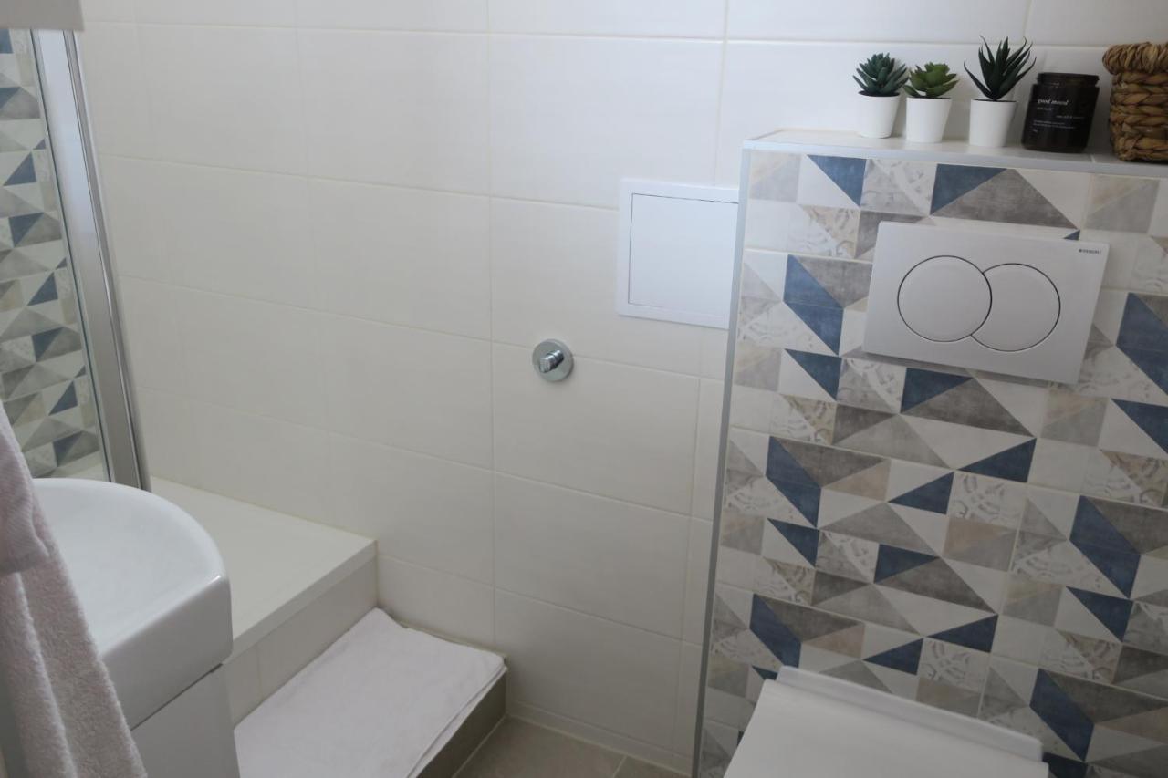 Mesic Apartment